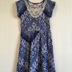 Blue and white patterned dress